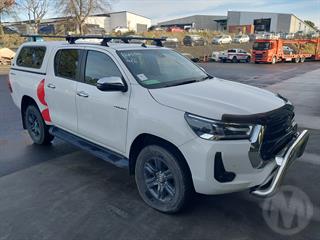 2022 Toyota Hilux SR5 TD DC 2.8DT Dual Cab Utility Photo