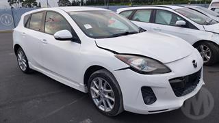 2011 Mazda Axela Hatch Photo