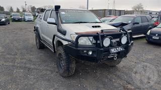 2010 Toyota Hilux 3.0TD 4WD SR5 DC 5M Dual Cab Chassis Photo