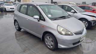 2005 Honda fit Hatch Photo
