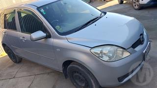 2005 Mazda Demio Hatch Photo