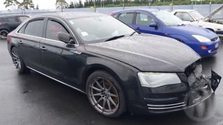 2011 Audi A8 Sedan Photo