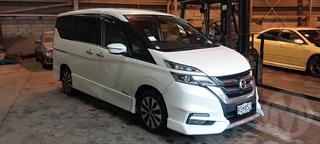 2018 Nissan Serena Station Wagon Photo