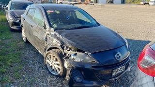 2012 Mazda Axela 2.0 Petrol Station Wagon Photo