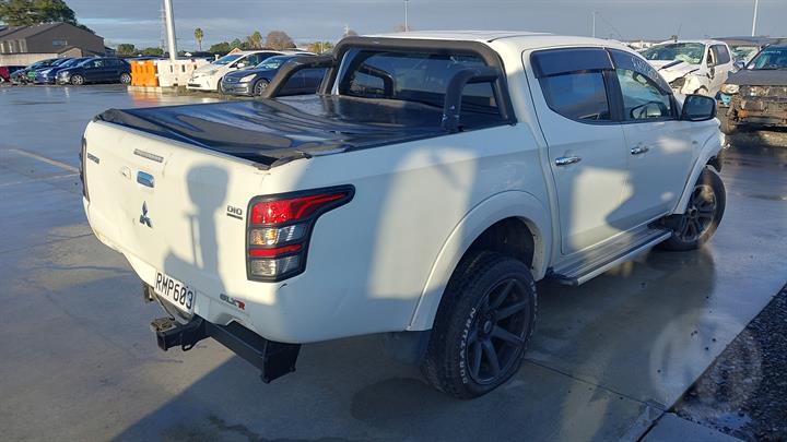 Lazy Owl Image
