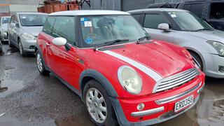 2003 MINI Cooper Hatch Photo