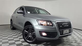 2010 Audi Q5 2.0 TDI Q S Tronic 5D Station Wagon Photo
