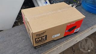 Milwaukee MXF XC406 Battery Only Power Tools (Other) Photo