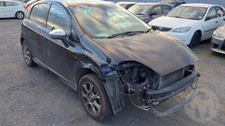 2015 Fiat Punto Lounge 1.4P/5AM/HA/ Hatch Photo