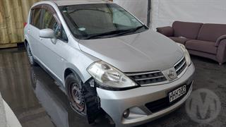 2008 Nissan Tiida Hatch Photo