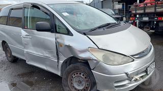 2000 Toyota Estima Station Wagon Photo