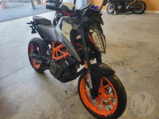 2021 KTM 390 Duke 399p Motorcycle Photo