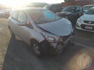 2011 Toyota Vitz Hatch Photo
