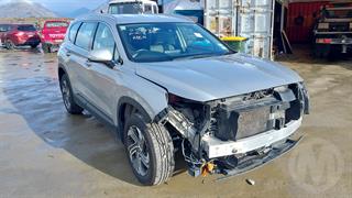 2022 Hyundai Santa FE TM 2.2DT/4WD/8AM Station Wagon Photo
