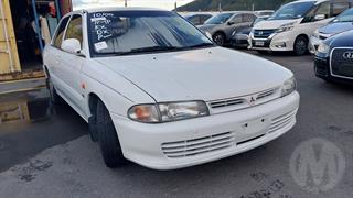 1995 Mitsubishi Lancer 1.6 GLXi Sedan A Sedan Photo
