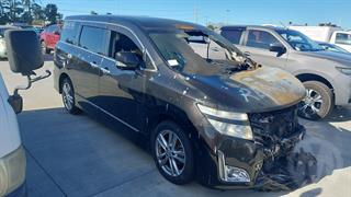 2013 Nissan Elgrand Station Wagon Photo
