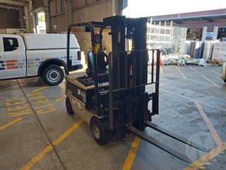 Daewoo B16X Electric Fork Lift Photo