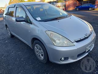 2004 Toyota Wish Station Wagon Photo