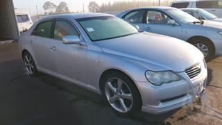 2005 Toyota Markx Sedan Photo