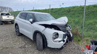 2024 Mitsubishi Outlander VRX 2.5P/CVT Station Wagon Photo