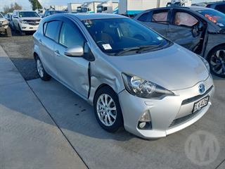 2014 Toyota Aqua Hatch Photo