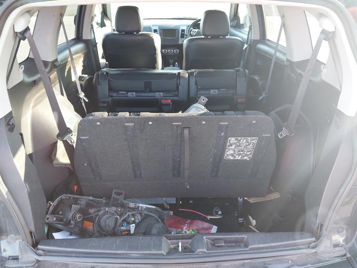 Lazy Owl Image