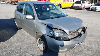 2005 Mazda Demio Hatch Photo