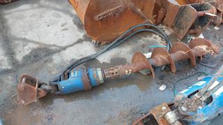Auger Torque X2000 Excavator Attachments Photo