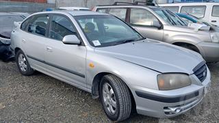2004 Hyundai Elantra 2.0 GLS 5D A4 Hatch Photo