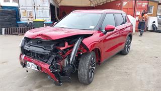 2025 Mitsubishi Outlander LS 2.5P/4WD/CVT Station Wagon Photo