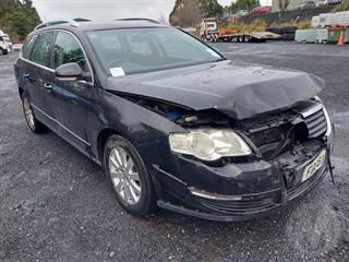 2010 Volkswagen Passat 125 CR VAR Station Wagon Photo