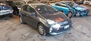 2012 Toyota Aqua Hatch Photo