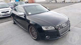 2010 Audi S5 4.2FSI Quattro TIP Coupé Photo