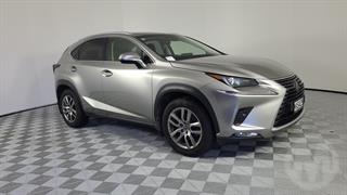 2019 Lexus NX300 2.0PT/4WD/6AT 5D Station Wagon Photo