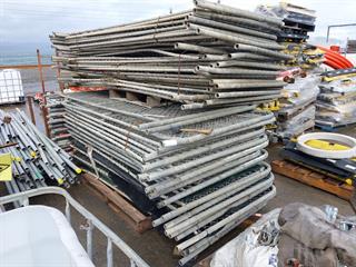 lot OF Gawk Screens Construction Equipment Photo