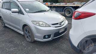 2005 Mazda Premacy Station Wagon Photo