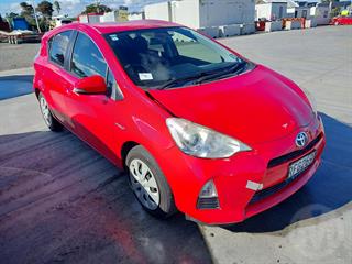 2014 Toyota Aqua Hatch Photo
