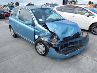 2002 Toyota Vitz RS Hatch Photo