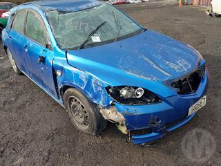 2004 Mazda Axela Hatch Photo