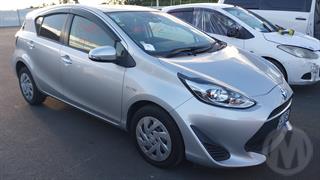 2017 Toyota Aqua Hatch Photo