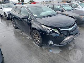 2012 Toyota Avensis Station Wagon Photo