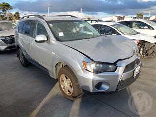 2011 Mitsubishi Outlander 2.4P LS Station Wagon Photo