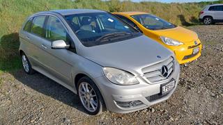 2009 Mercedes-Benz B200 Hatch Photo