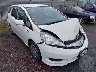 2013 Honda fit Shuttle Station Wagon Photo