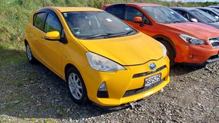 2012 Toyota Aqua Hybrid Hatch Photo