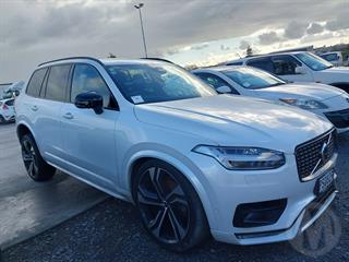 2023 Volvo XC90 B6 Ultimate Dark 2. Station Wagon Photo
