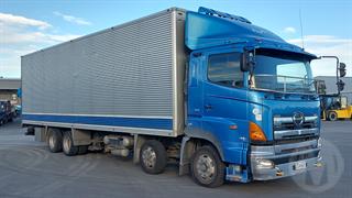 2004 Hino FW Box Body GCM 36,000kg Photo