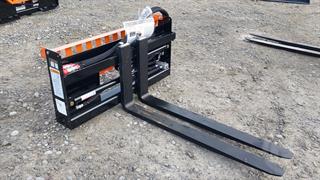 2025 Wolverine PFA-11-3300G Hydraulic Forks (skid ST Photo