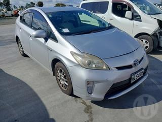 2012 Toyota Prius Hybrid Hatch Photo