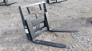 2025 Wolverine MPF-11-2500G Pallet Forks (skid Steer Photo